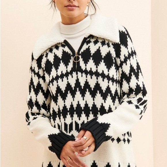 Show Me Your MuMu Sun Valley Black and White Sweater - Picture 2 of 13